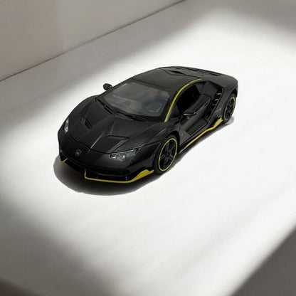 Lamborghini 1:27 – Modelo a Escala – Superdeportivo de Lujo en Miniatura