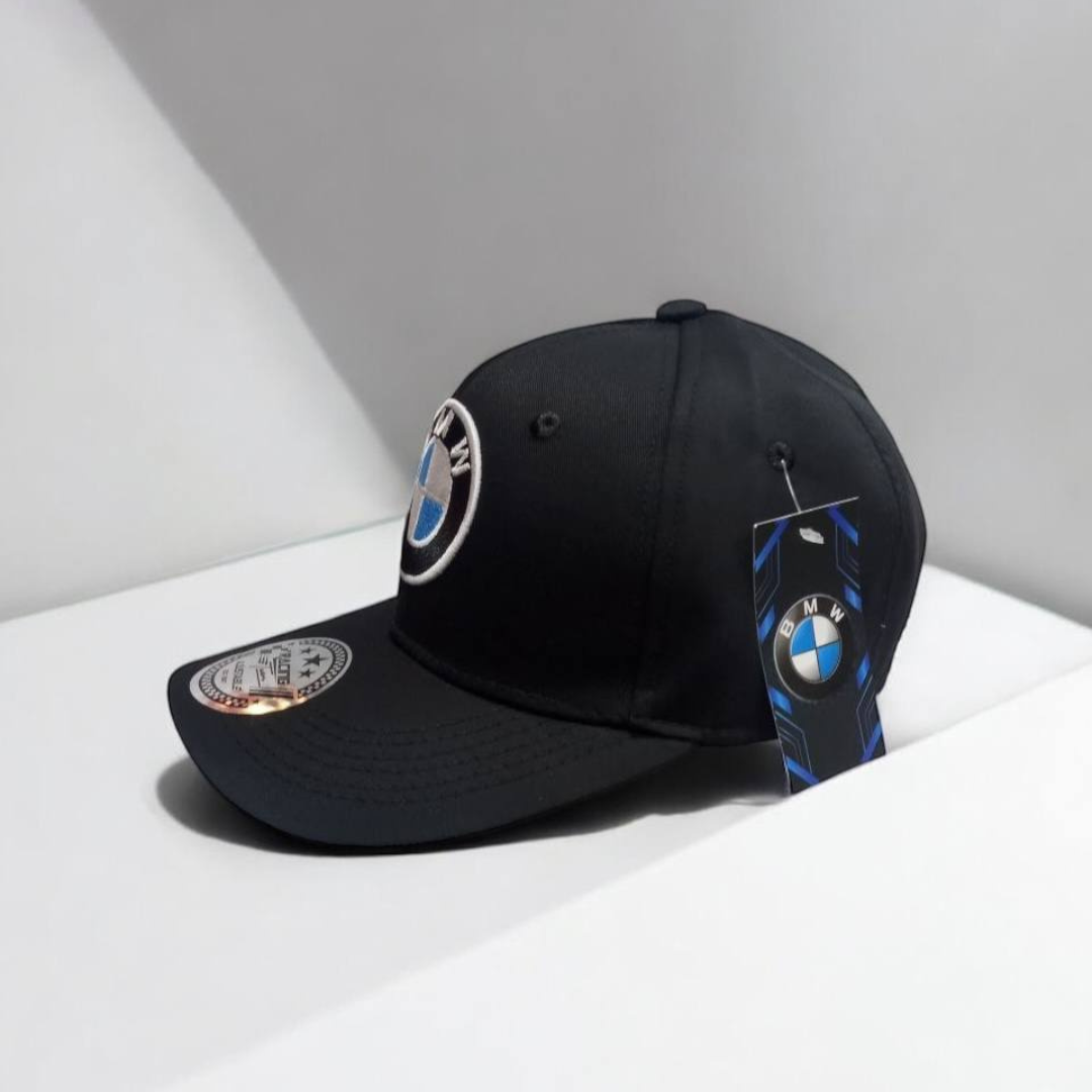 Gorra BMW Negra – Elegancia Deportiva y Estilo Motorsport