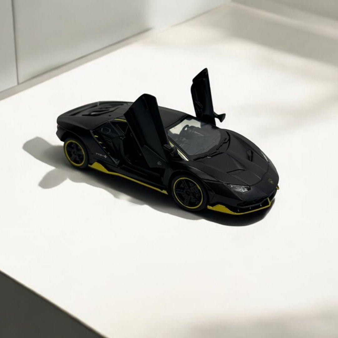 Lamborghini 1:27 – Modelo a Escala – Superdeportivo de Lujo en Miniatura