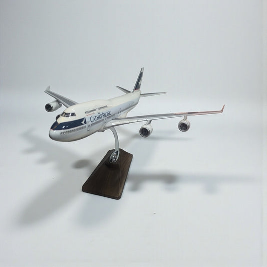 Avión Cathay Pacific 1:200 – Modelo a Escala Detallado para Coleccionistas