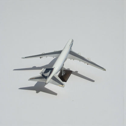Avión Cathay Pacific 1:200 – Modelo a Escala Detallado para Coleccionistas