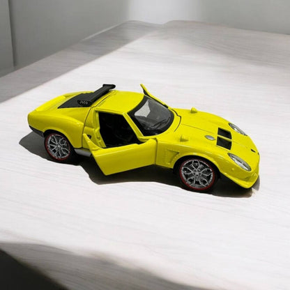 Lamborghini Clásico 1:27 – Modelo a Escala – Superdeportivo Retro en Miniatura