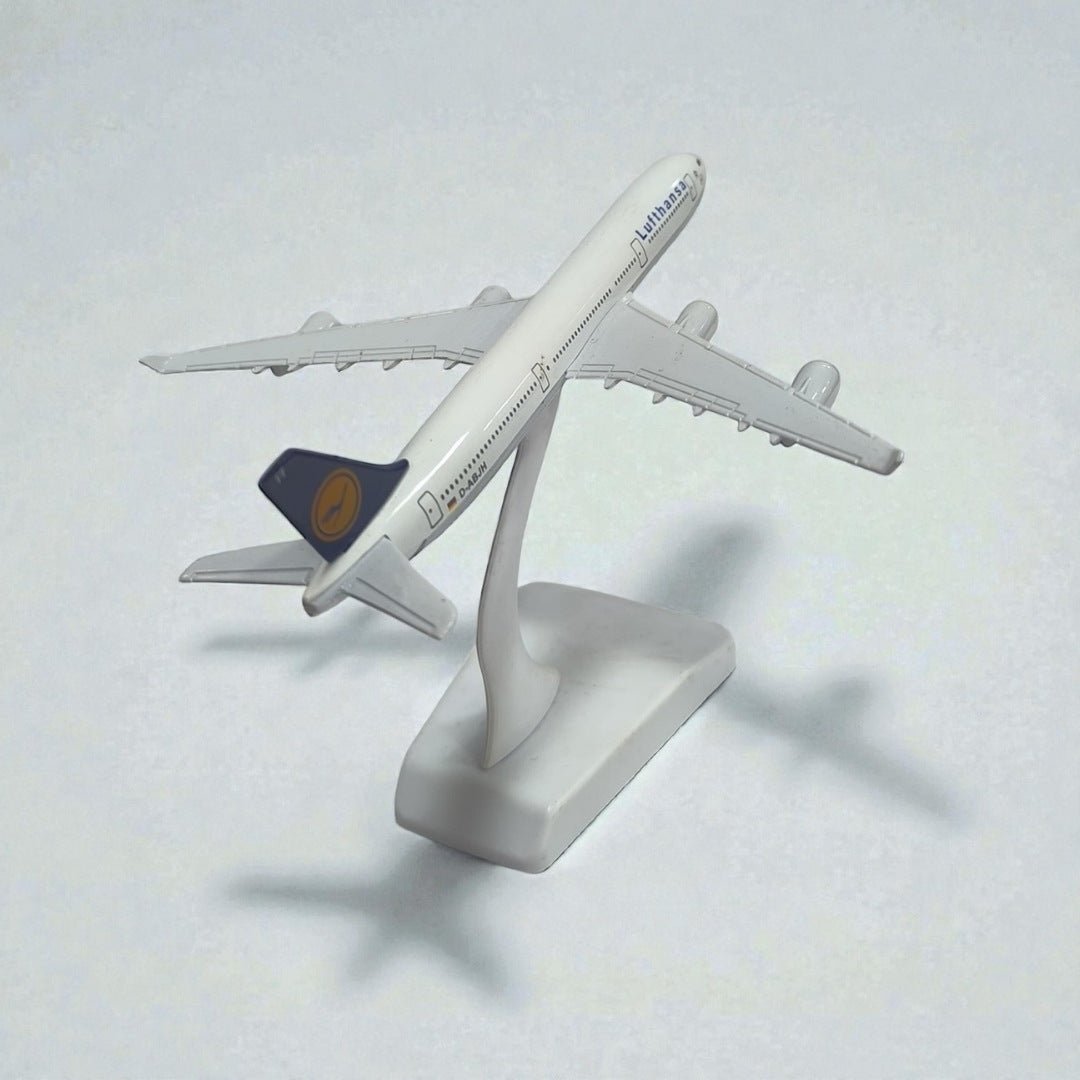 Avión Lufthansa 1:350 – Modelo a Escala Detallado para Coleccionistas