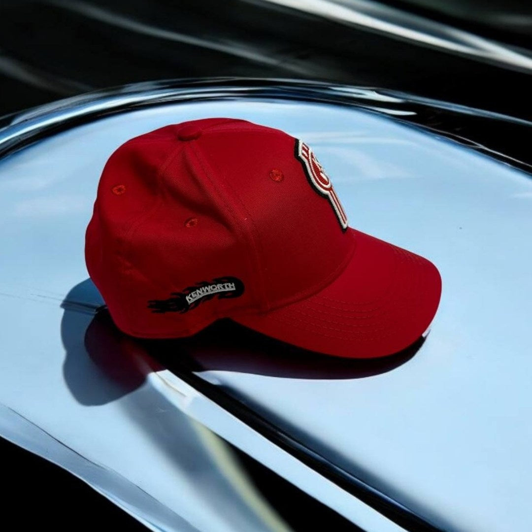 Gorra Kenworth – Fuerza y Rendimiento en Cada Viaje