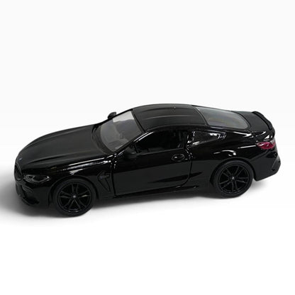 BMW M8 1:32 Negro