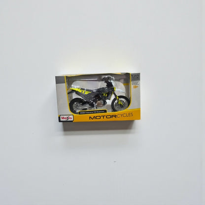 Moto Husqvarna 701 1:12 – Modelo a Escala Detallado para Coleccionistas