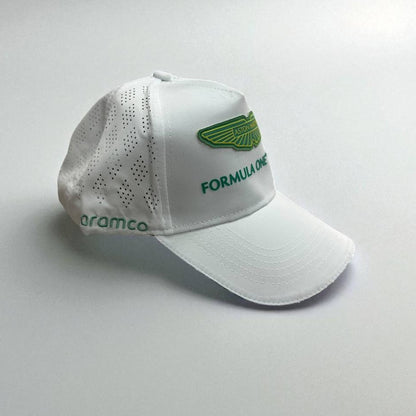 Gorra Aston Martin Blanca | Edición Oficial F1 – Estilo Elegante y Deportivo