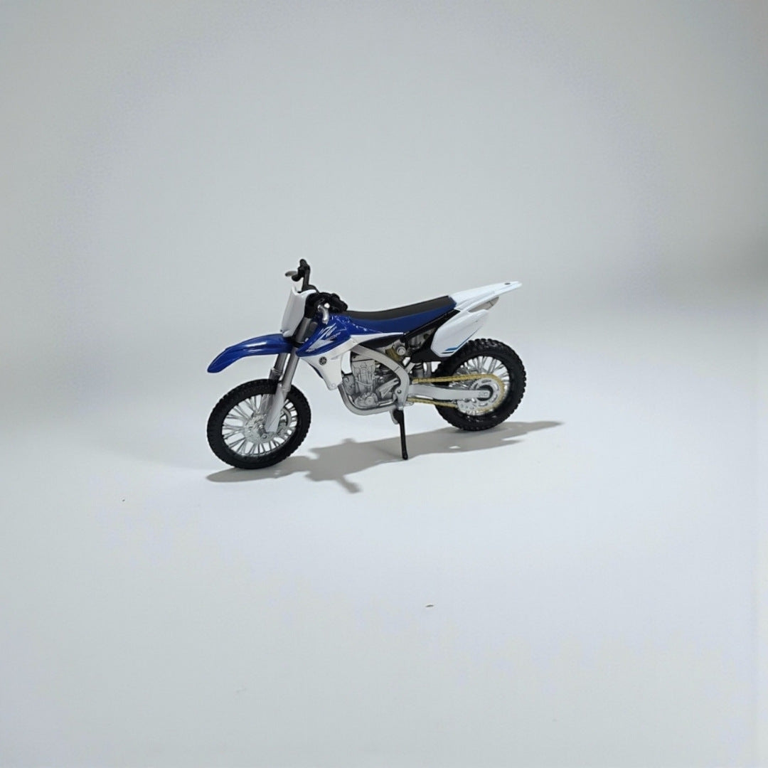 Moto Yamaha YZ 450 1:12 – Modelo a Escala Detallado para Coleccionistas