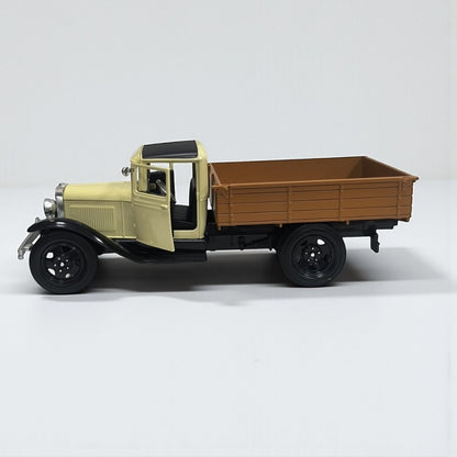 Ford Model AA 1931 Beige – Modelo de Colección 1:24 en Metal Clásico