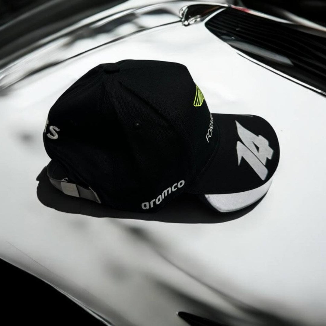 Gorra Aston Martin – Elegancia y Distinción en Cada Detalle