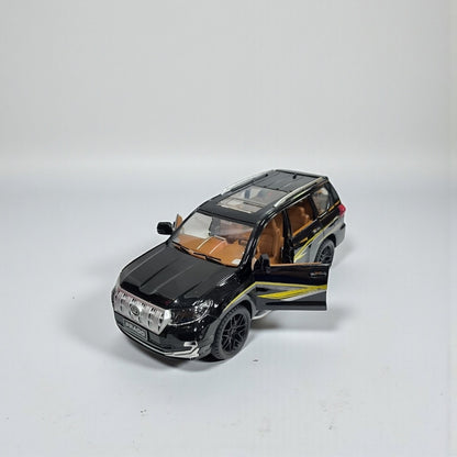 Toyota Prado 1:18 – SUV Todoterreno a Escala para Coleccionistas