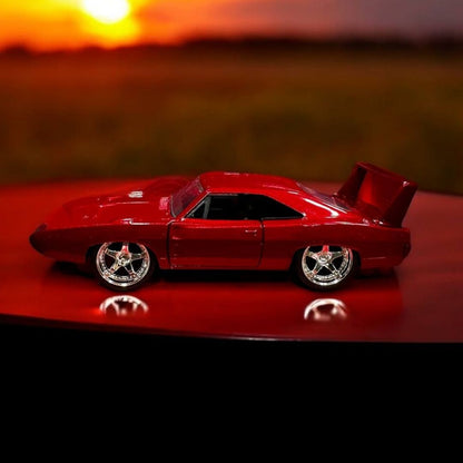 Dom's Dodge Charger Daytona 1:32 Rápidos y Furiosos - Modelo a Escala de Colección