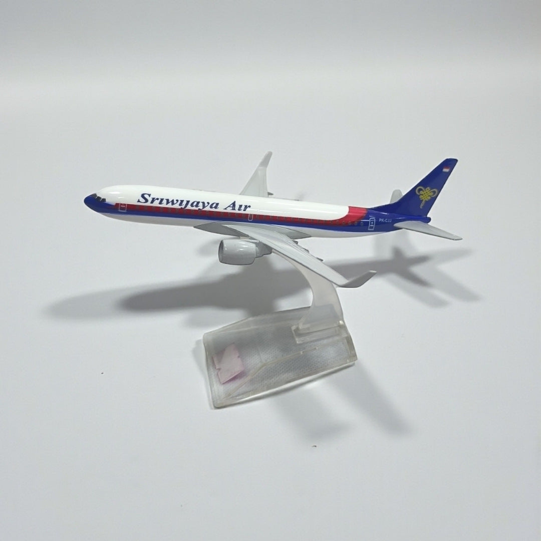 Avión Sriwijaya Air 1:400 – Modelo de Colección en Metal | Detalle Premium para Amantes de la Aviación