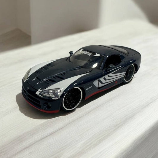 Dodge Viper SRT-10 2008 1:24 – Modelo a Escala – Diseño Impactante y Detalles Excepcionales