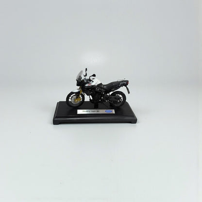 Moto Triumph Tiger 800 1:18 – Modelo a Escala Detallado para Coleccionistas