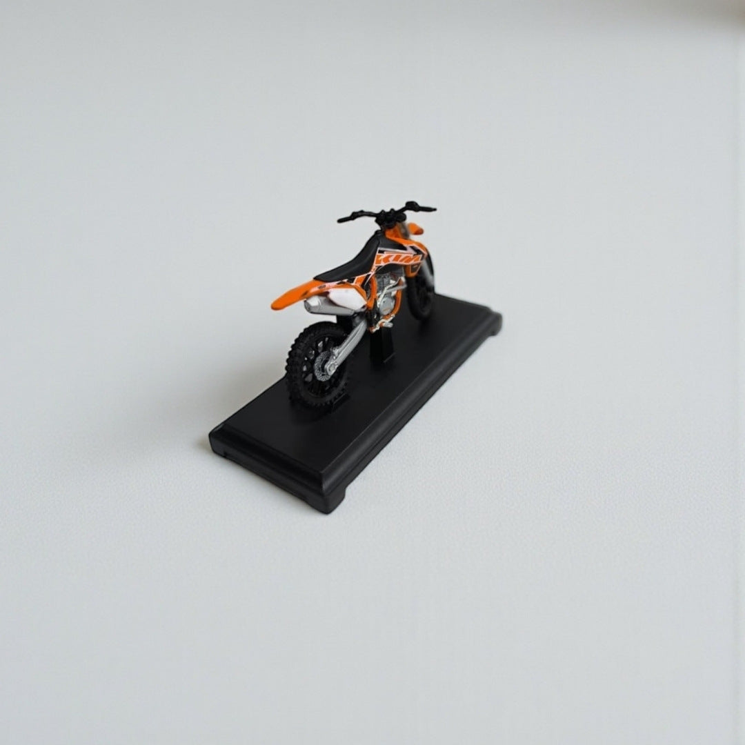 Moto KTM 450 SX-F 1:18 – Modelo a Escala Detallado para Coleccionistas