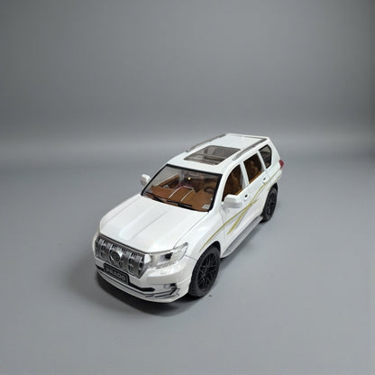Toyota Prado 1:18 – Camioneta a Escala Detallada para Coleccionistas