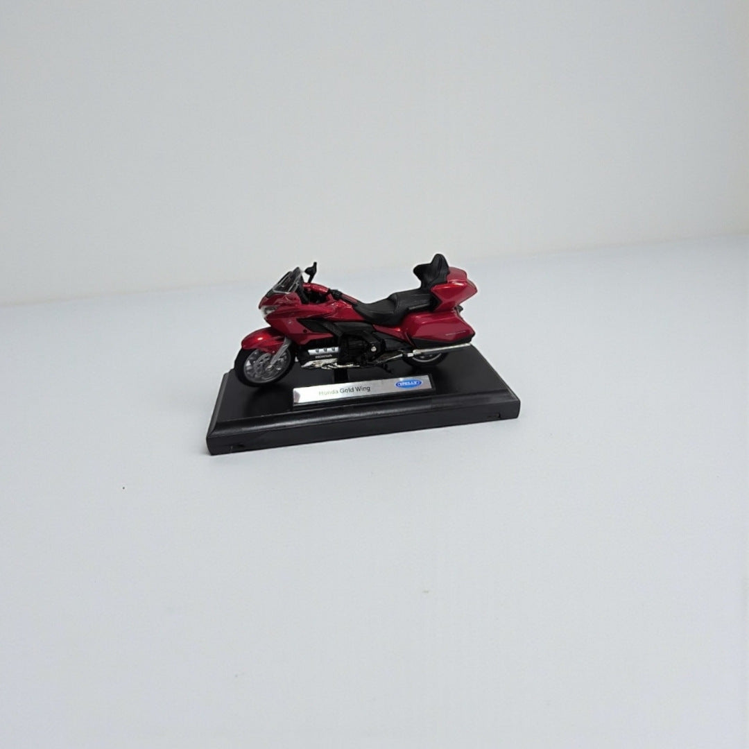 Moto Honda Gold Wing 1:18 – Modelo a Escala Detallado para Coleccionistas