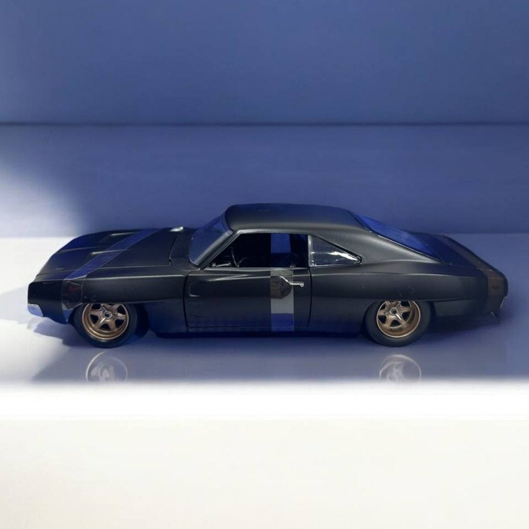 1968 Dodge Charger Widebody 1:27 – Modelo a Escala – Clásico de Rápidos y Furiosos