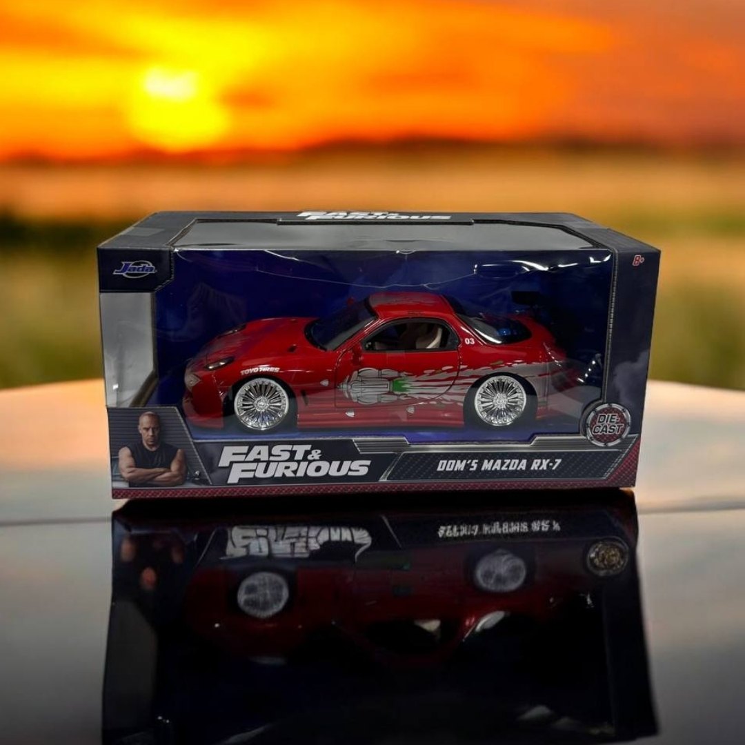 Dom's Mazda RX-7 1:27 – Modelo a Escala – Deportivo de Rápidos y Furiosos