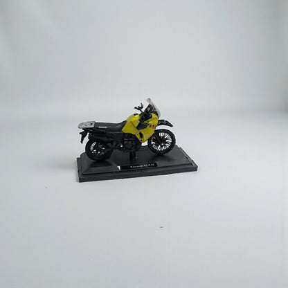 Moto Kawasaki KLR 650 1:18 – Modelo a Escala Detallado para Coleccionistas