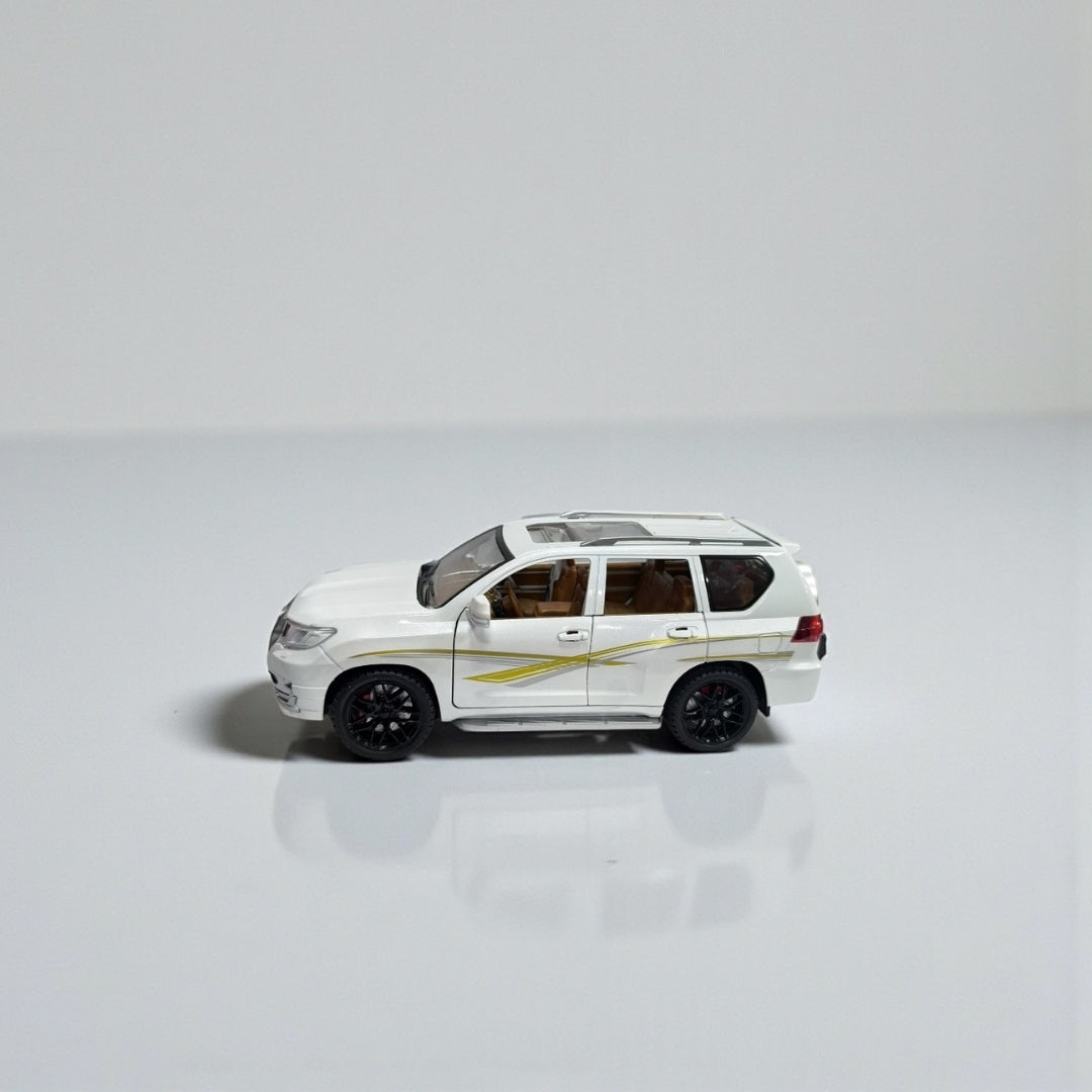 Toyota Prado 1:18 – Camioneta a Escala Detallada para Coleccionistas