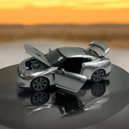 Nissan GT-R R35 1:24 – "Rápidos y Furiosos" – Modelo a Escala