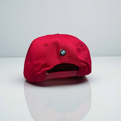 Gorra BMW Roja – Estilo Deportivo Premium | Pasión y Potencia Alemana