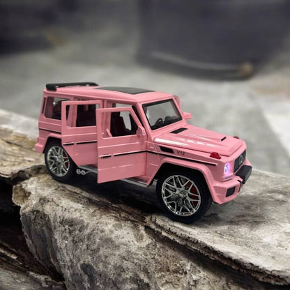 Mercedes-Benz G-63 1:24 – Modelo a Escala – SUV de Lujo Detallado