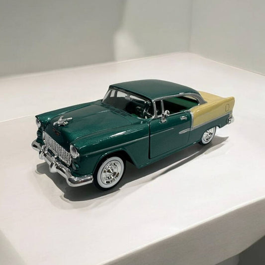 Chevy Bel Air 1955 1:24 – Modelo a Escala – Diseño Clásico y Detalles Retro