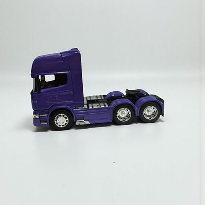 Scania V8 R730 1:32 Morado – Edición de Colección en Metal | El Cabezal Europeo Más Imponente