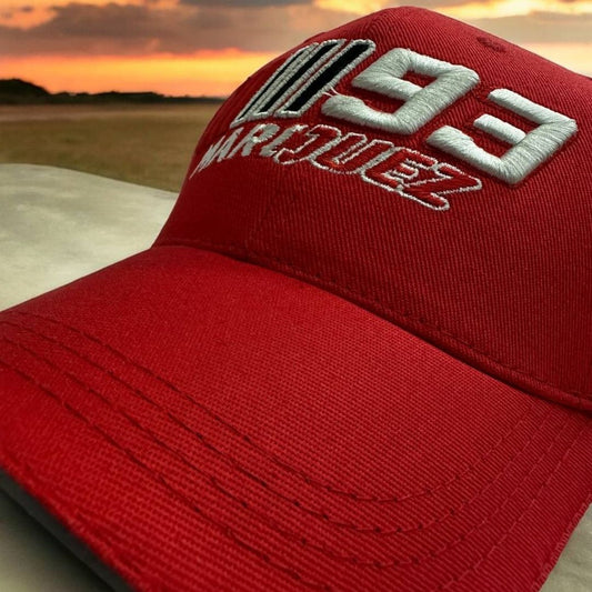 ¡Gorra Márquez 93 - Estilo y Espíritu de Campeón!