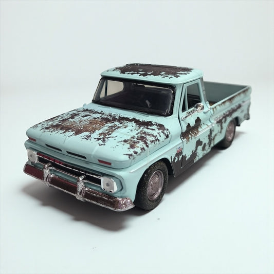 Chevy C10 1966 – Modelo de Colección 1:24 en Metal Clásico