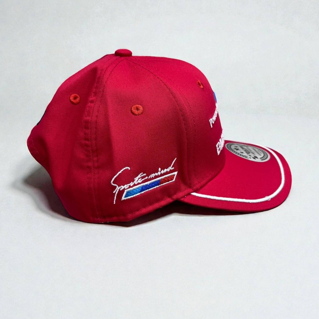 Gorra BMW Roja | Deportividad, Prestigio y ADN Alemán