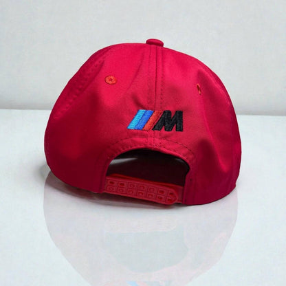 Gorra BMW Roja | Deportividad, Prestigio y ADN Alemán