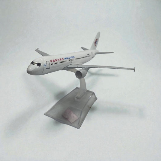 China Eastern Airlines 1:400 – Avión de Colección en Metal | Modelo Detallado para Exhibición