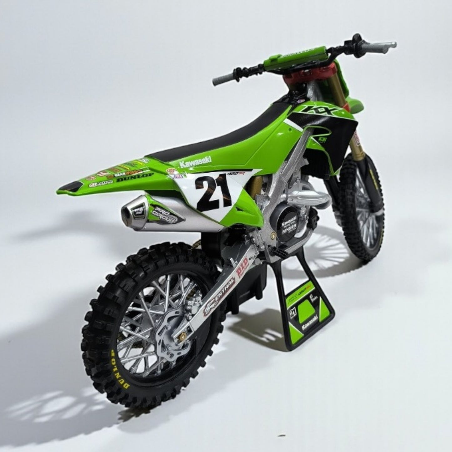 Kawasaki KX 450 Jason Anderson Escala 1:6 – Moto Motocross de Colección Premium