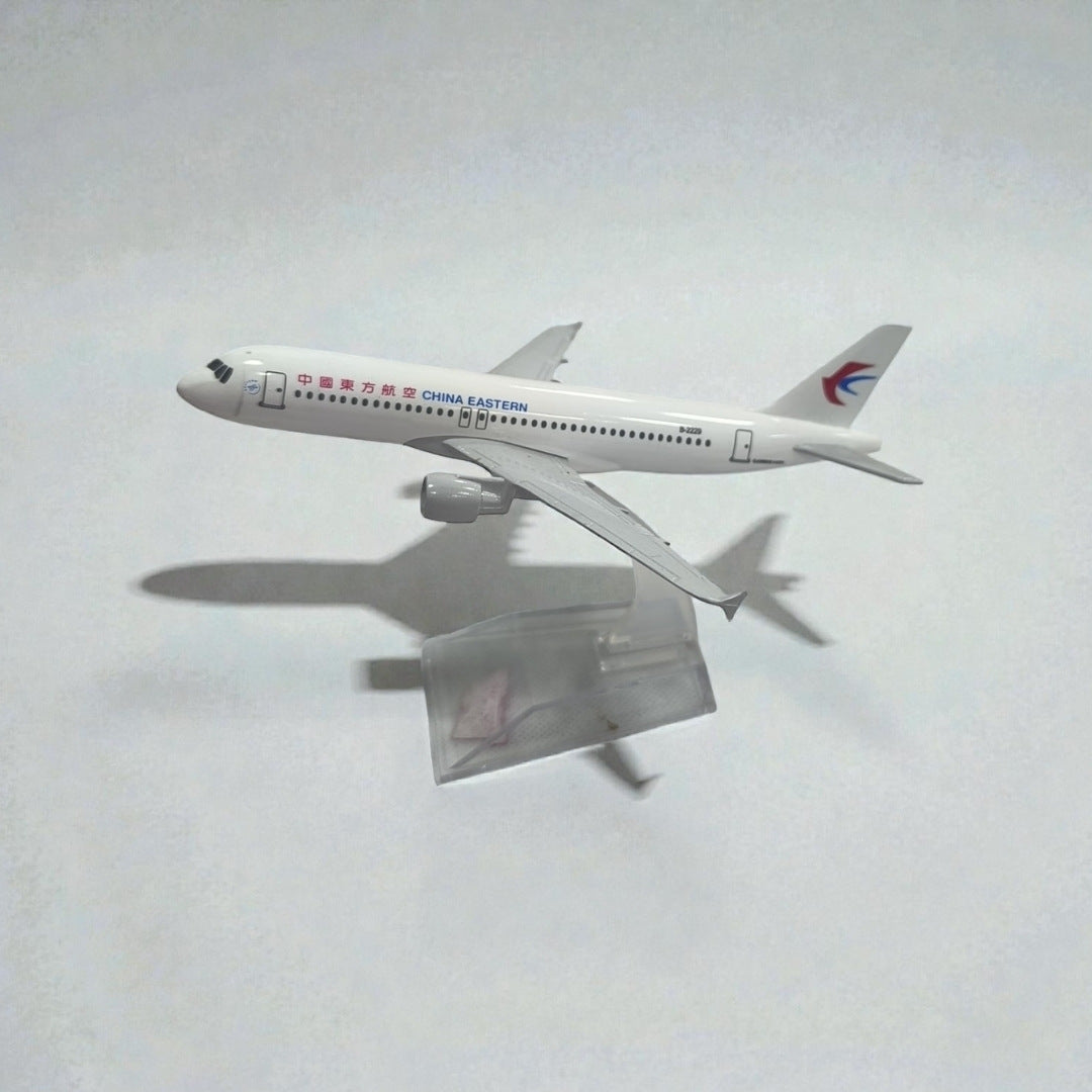 China Eastern Airlines 1:400 – Avión de Colección en Metal | Modelo Detallado para Exhibición
