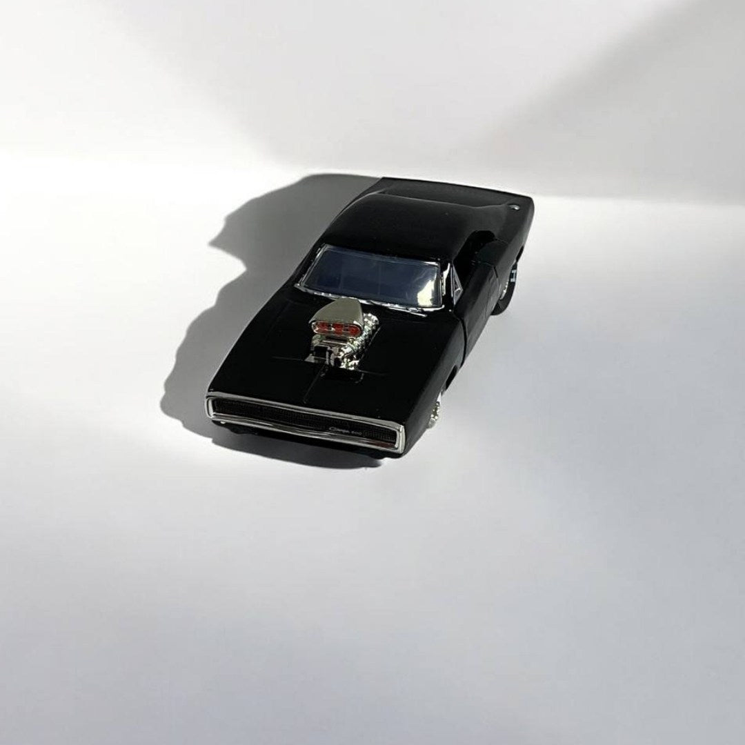 Dom's 1970 Dodge Charger 1:32 Rápidos y Furiosos - Modelo a Escala de Colección