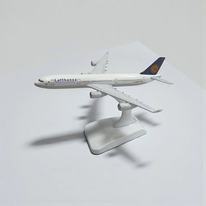 Avión Lufthansa 1:350 – Modelo de Colección Premium