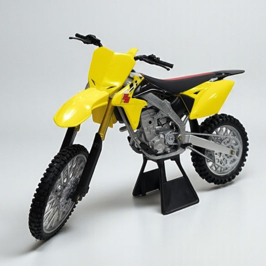 Suzuki RM 450 Escala 1:6 – Moto Motocross de Colección Premium