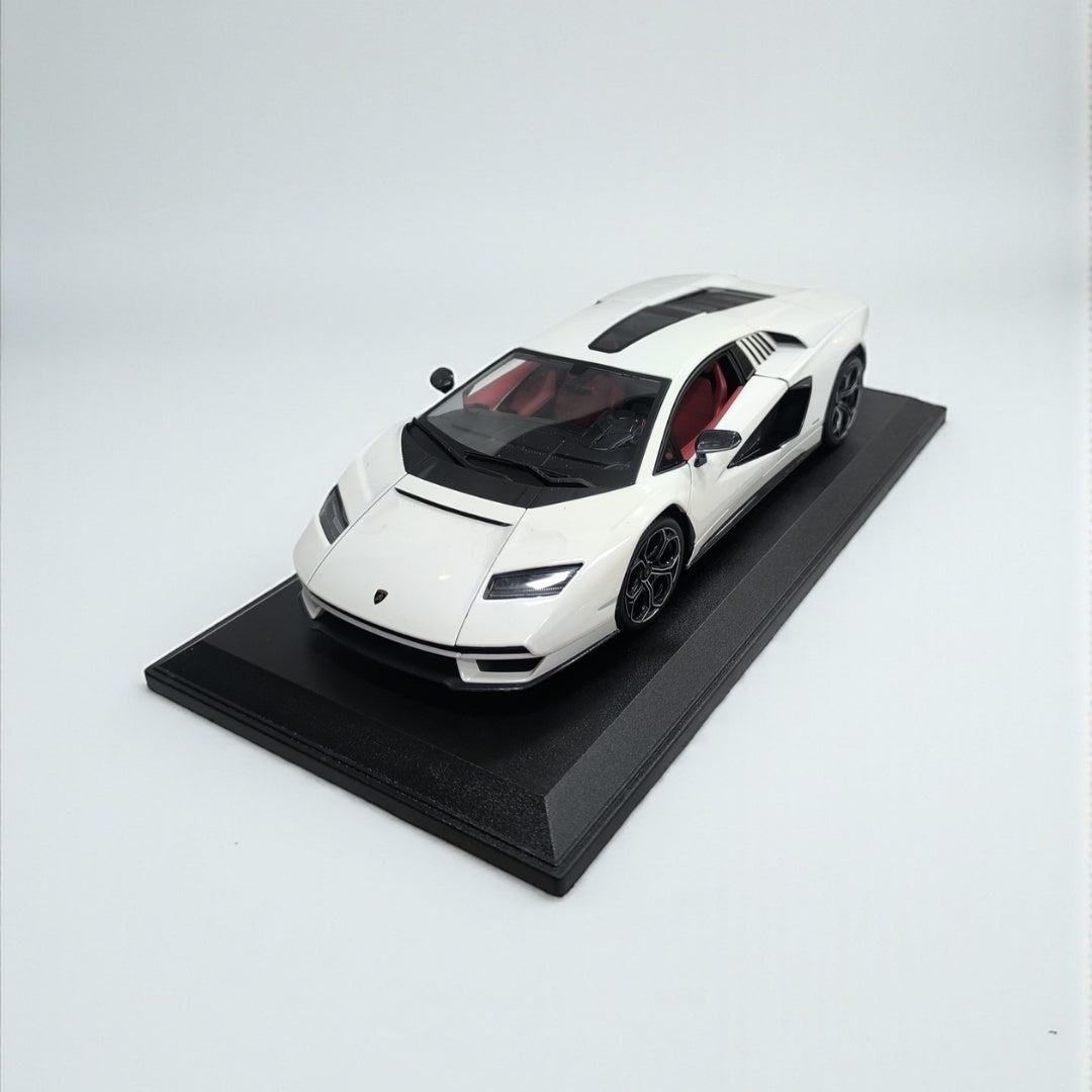 Lamborghini Countach 1:18 – El Ícono del Diseño Italiano en su Máxima Expresión