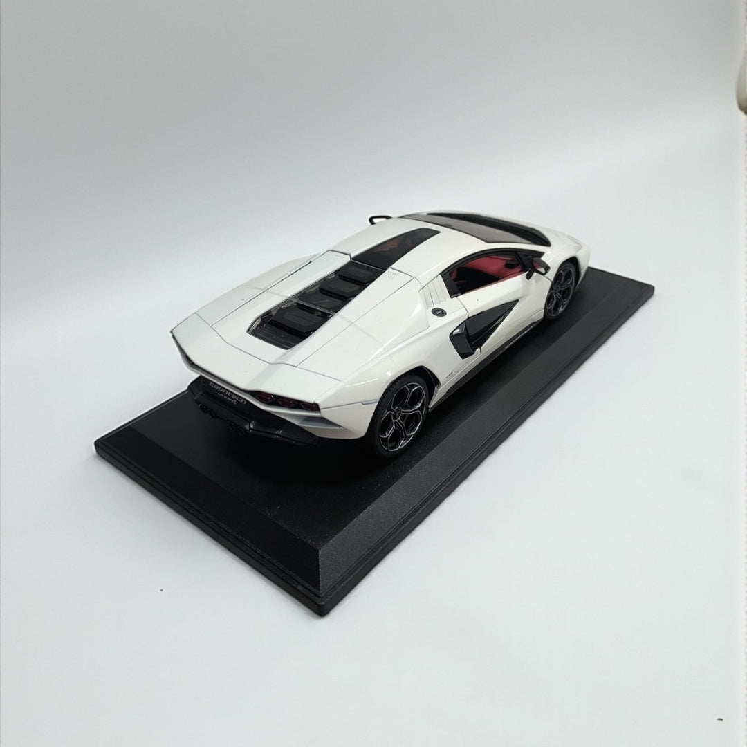 Lamborghini Countach 1:18 – El Ícono del Diseño Italiano en su Máxima Expresión