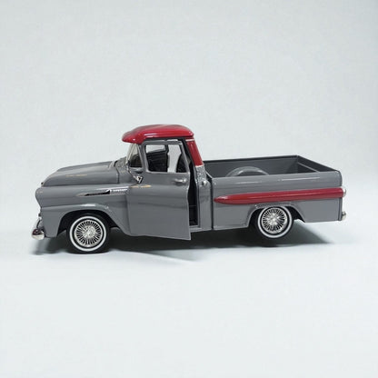 Chevy Apache 1958 – Modelo de Colección 1:24 en Metal Clásico