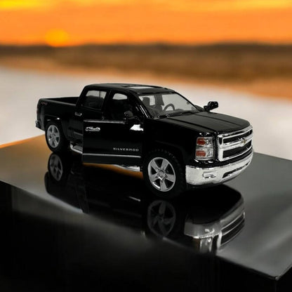 Chevrolet Silverado 2014 1:32 – Modelo a Escala – Camioneta Detallada y Realista