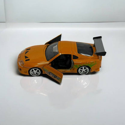 Toyota Supra de Brian 1:32 - Rápidos y Furiosos