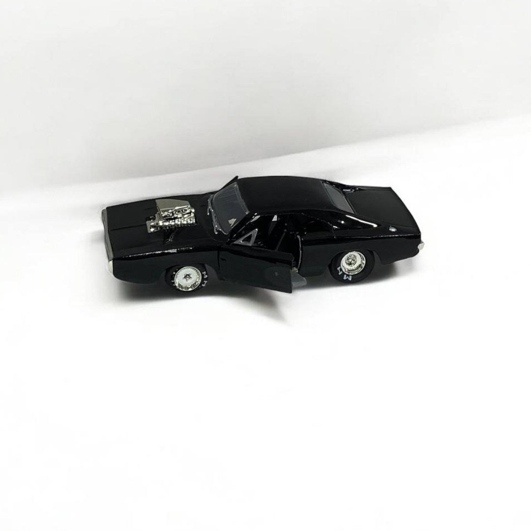 Dom's 1970 Dodge Charger 1:32 Rápidos y Furiosos - Modelo a Escala de Colección