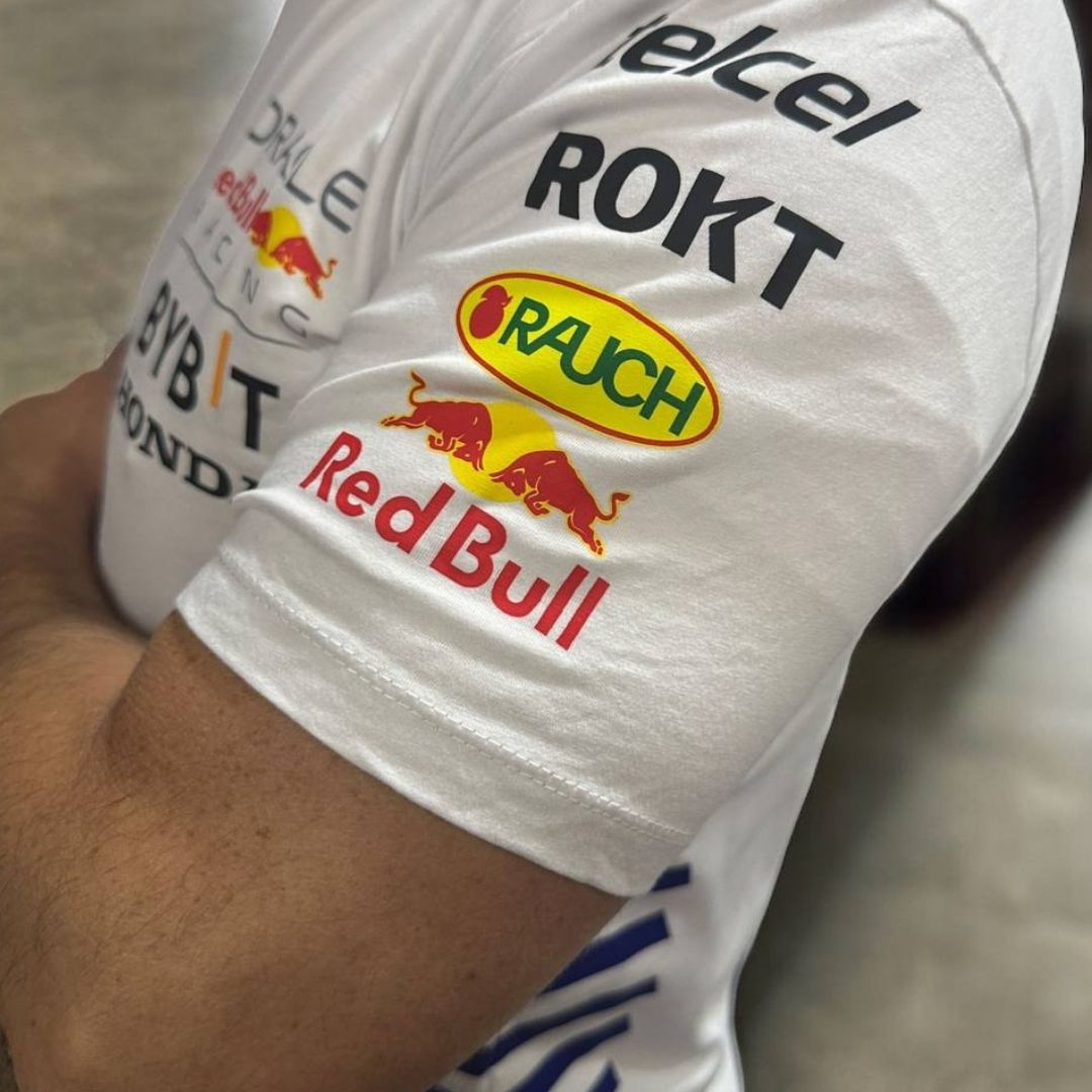 Camiseta Blanca Red Bull 2024 - ¡Estilo y Renovación para la Temporada!