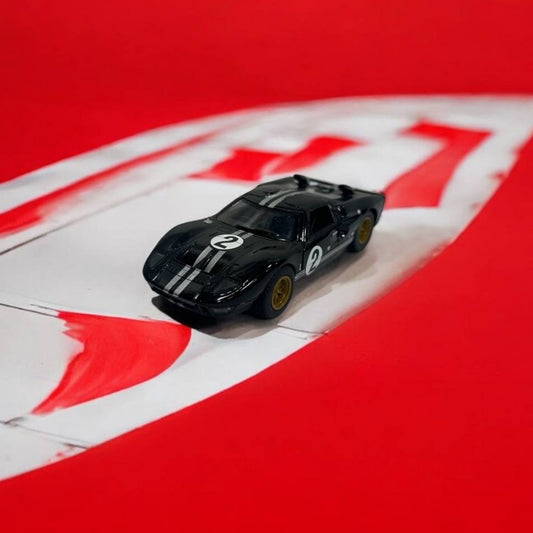 Ford GT40 1:32 – Modelo a Escala – Icono de las Carreras con Detalles Exquisitos