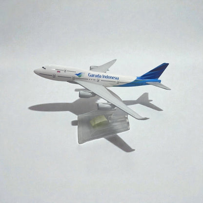 Garuda Indonesia 1:400 – Avión de Colección en Metal | Modelo Premium de Aerolínea Internacional